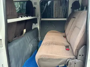 Nissan Atlas Crew Cab 2001