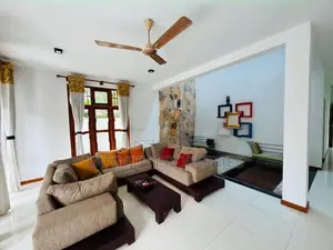 (AFA219) Luxury House Thalawathugoda Hokandara Road
