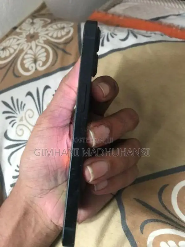 Apple iPhone 13 128GB (Used)
