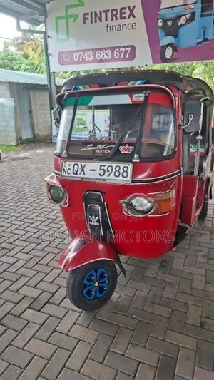 Bajaj RE 4 Stroke 2010
