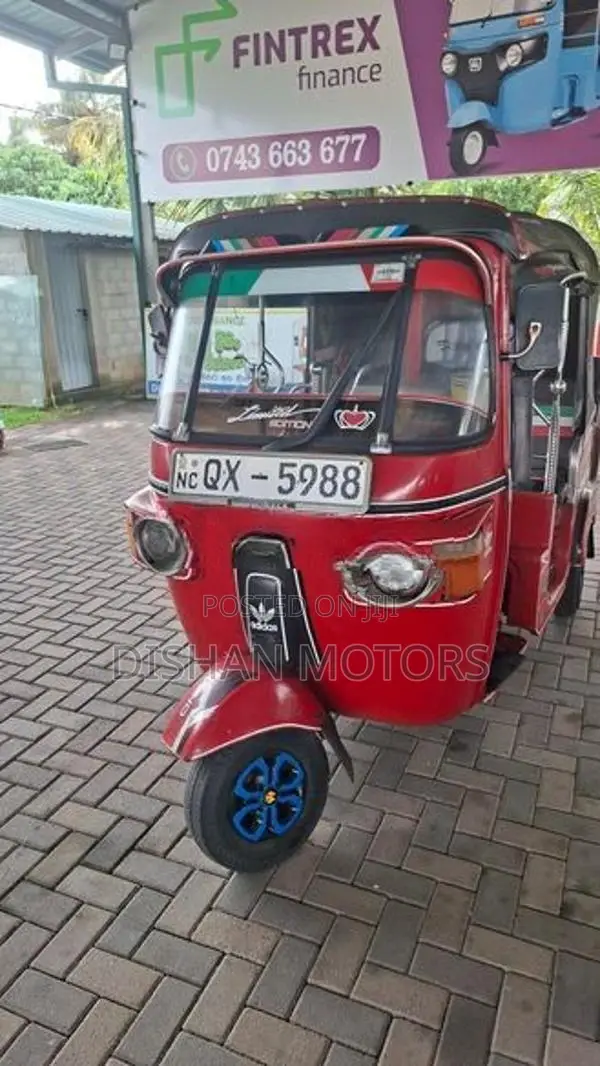 Bajaj RE 4 Stroke 2010