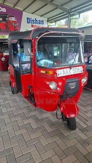 Bajaj RE 4Stroke 2015