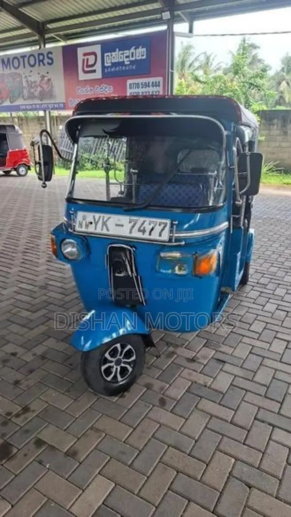 Bajaj RE 4Stroke 2011