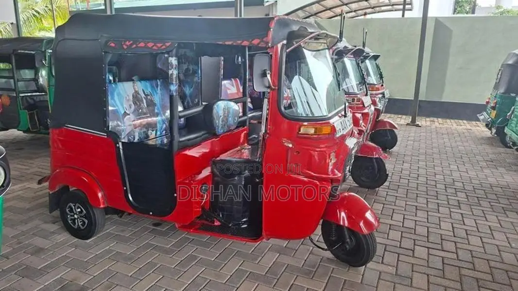 Bajaj RE 4Stroke 2015