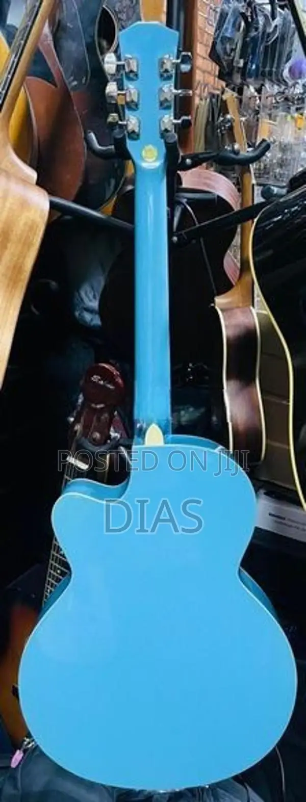 Japan Acoustic Guitar