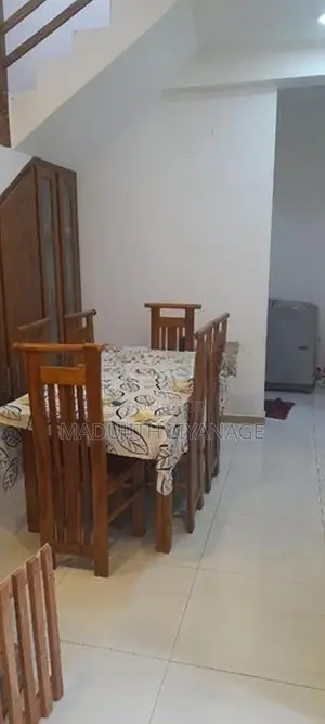 දෙහිඕවිට තෙමහල් නිවසක් නිවස විකිණීමට