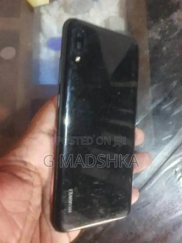 Huawei Y6 (Used)