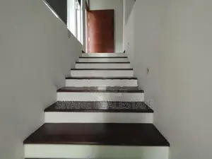 Luxury House for Sale in Thalawathugoda