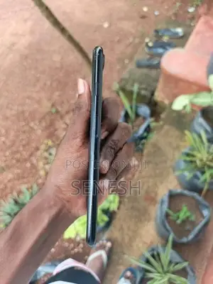 Apple iPhone 7 Plus (Used)