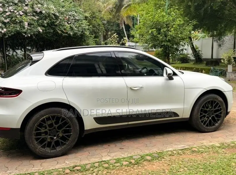 Porsche Macan 2014