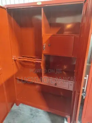 New 6x4 Steel Cupboard With Mirror (Ttt1)