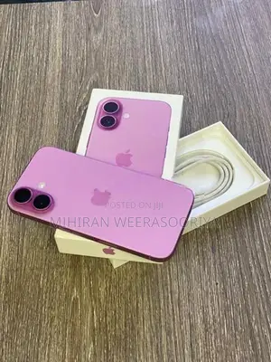 Apple iPhone 16 (Used)