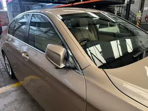 BMW 520i 2012