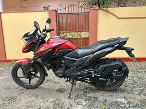 Honda X-Blade 2020