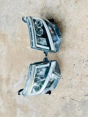 Daihatsu Move Head Lamp