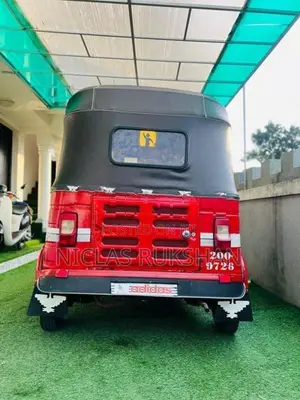 Bajaj RE 1995