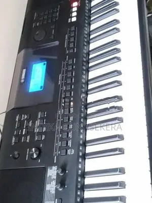 Yamaha PSR E 453 Keyboard
