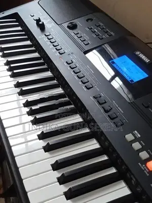 Yamaha PSR E 453 Keyboard