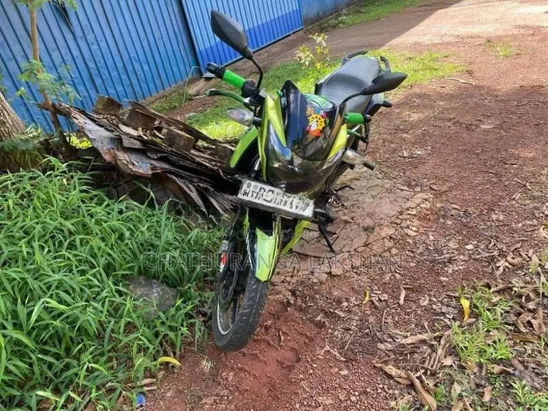 TVS Apache RTR 150 2015