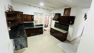Kaduwela House Facing Low-Level 143bus Road 02story for Rent