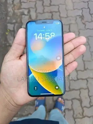 Apple iPhone X (Used)