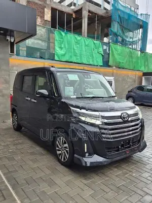 Toyota Roomy Custom G 2024
