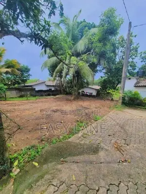 අතුරුගිරිය – කහන්තොට පාරෙන් පර්චස් 22ක වටිනා ඉඩමක් විකිණීමට