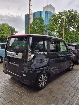 Toyota Roomy Custom G 2024