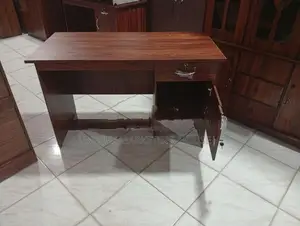 Modern 4x2 Dark Office Tables with Leg Bar