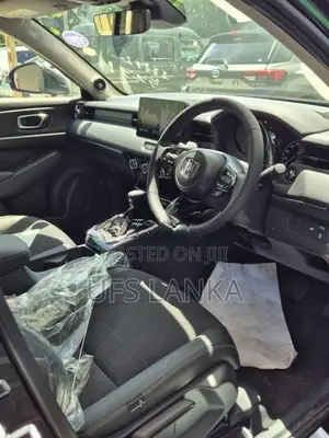 Honda Vezel Z Premium 2025