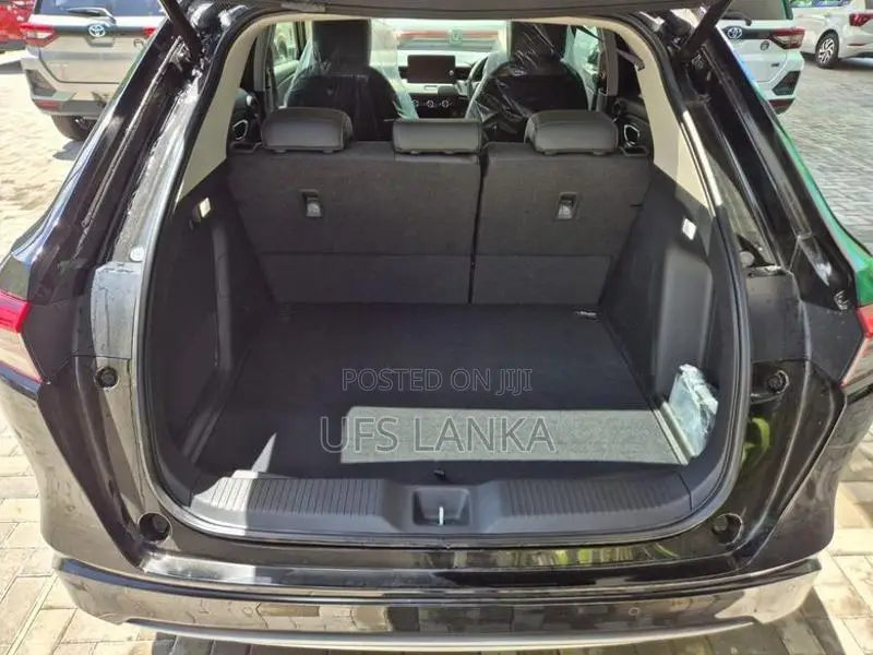 Honda Vezel Z Premium 2025