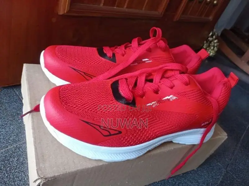 Sports Shoes