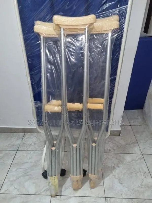 Patient UnderArm Crutches