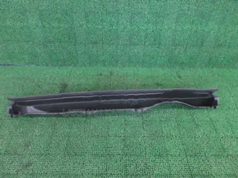 Suzuki Wagon R wiper panel MH55s stingray