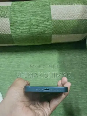 Apple iPhone 13 (Used)