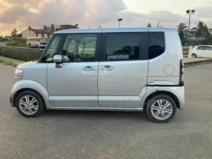 Honda N-Box 2015