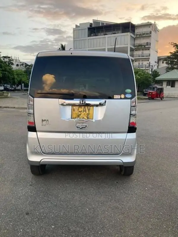 Honda N-Box 2015