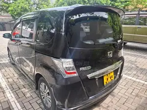 Honda Freed 2012