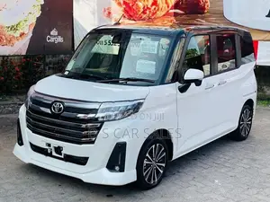 Toyota Roomy Custom GT 4way Cam 2026