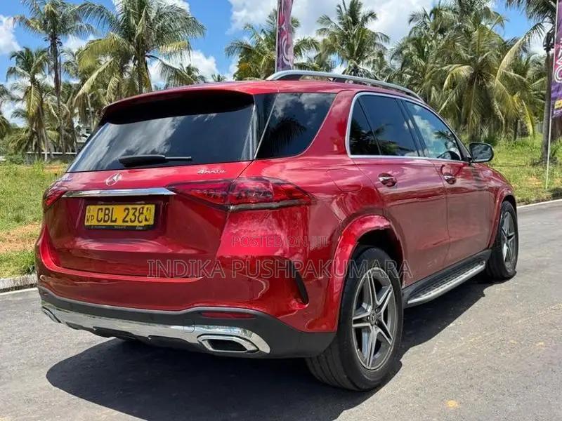Mercedes Benz GLE 300D AMG Premium Plus 2019