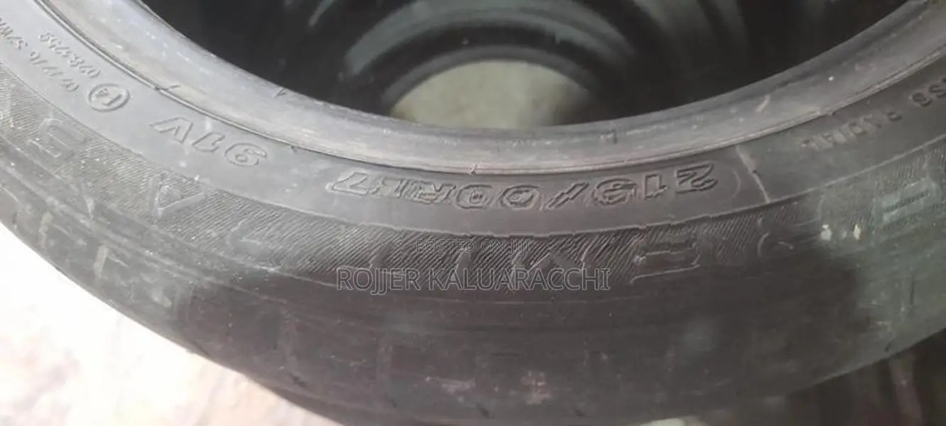 Premitras Maxis Tire 215/50/R 17