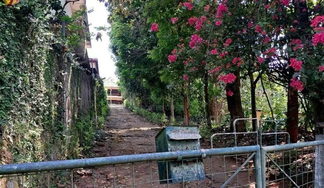 Kandy Ampitiya House for Sale