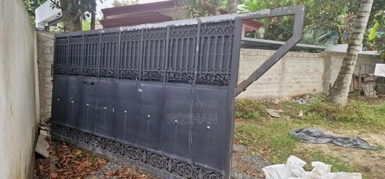 Sliding Gate