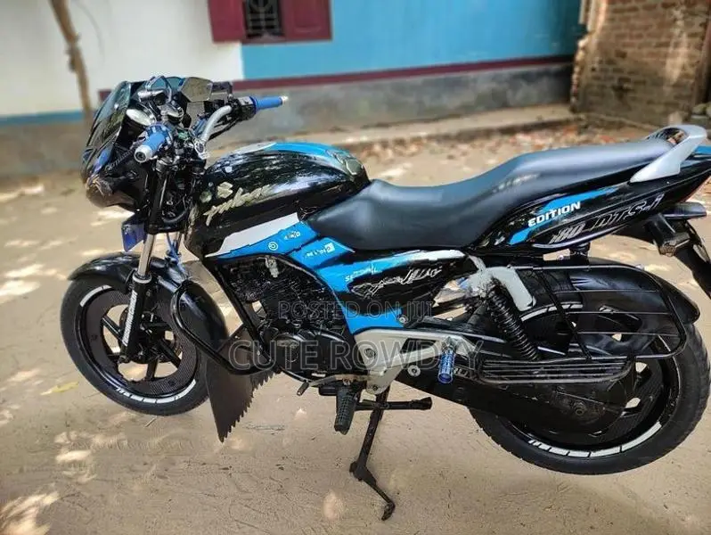 Bajaj Pulsar 180 2012
