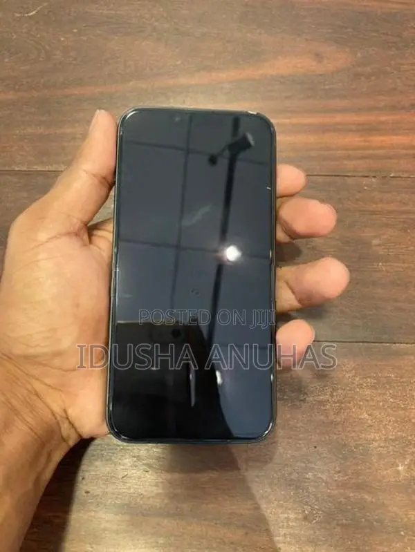 Apple iPhone 14 (Used)
