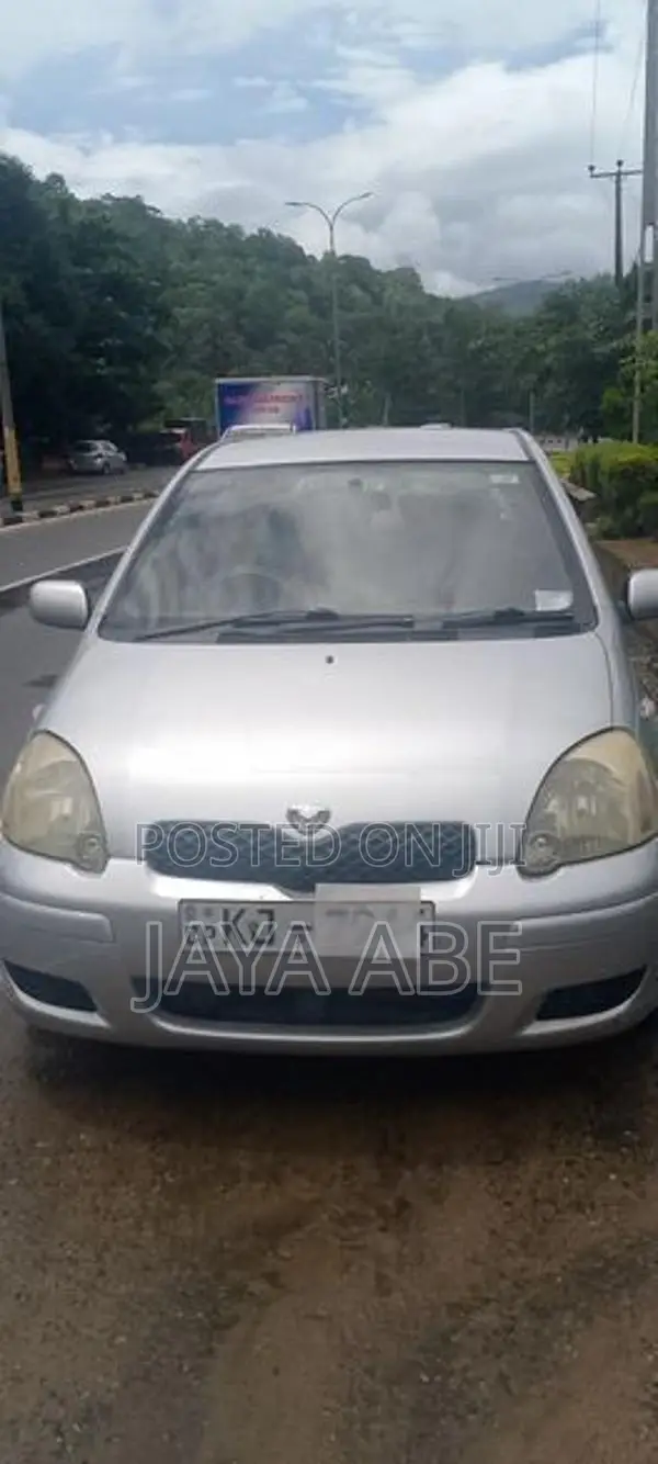 Toyota Vitz 2004