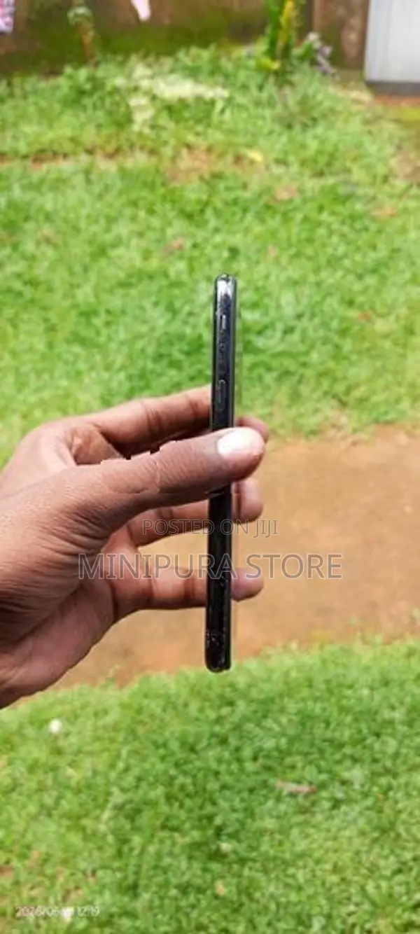 Apple iPhone XS Black (Used)