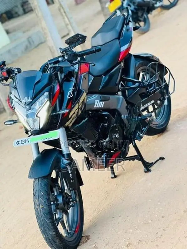 Bajaj Pulsar NS200 2025