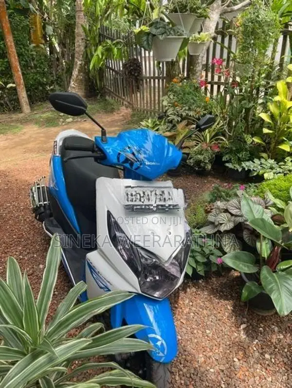 Honda Dio SCV 110 2016