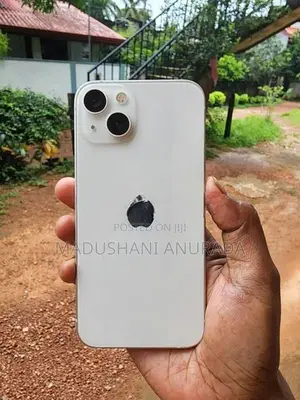 Apple iPhone 13 (Used)
